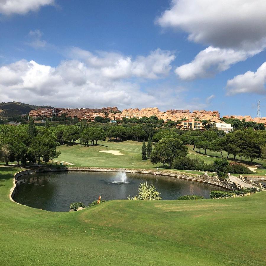 Ample Luxury Apart Fancy Marbella Golf & Padel Exterior photo