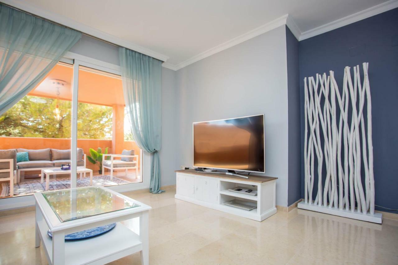 Ample Luxury Apart Fancy Marbella Golf & Padel Exterior photo