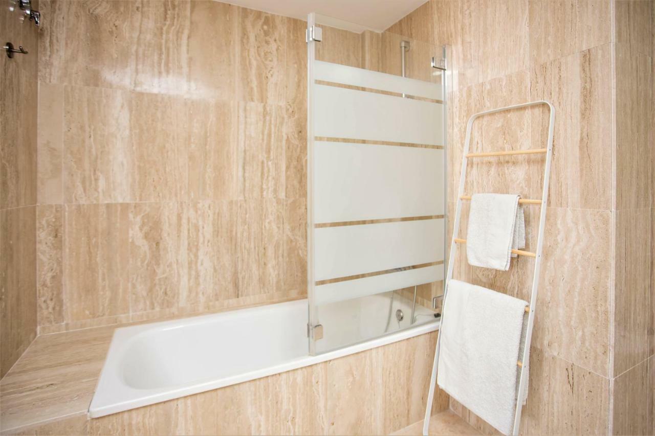 Ample Luxury Apart Fancy Marbella Golf & Padel Exterior photo
