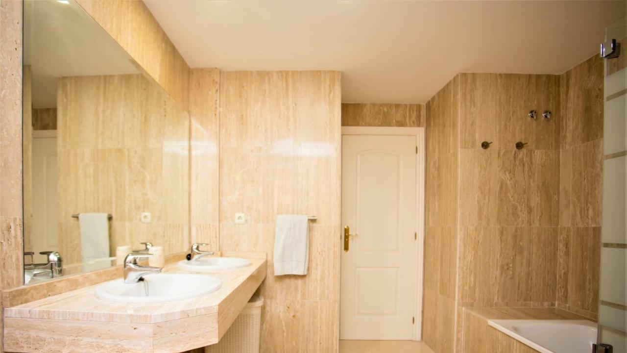 Ample Luxury Apart Fancy Marbella Golf & Padel Exterior photo