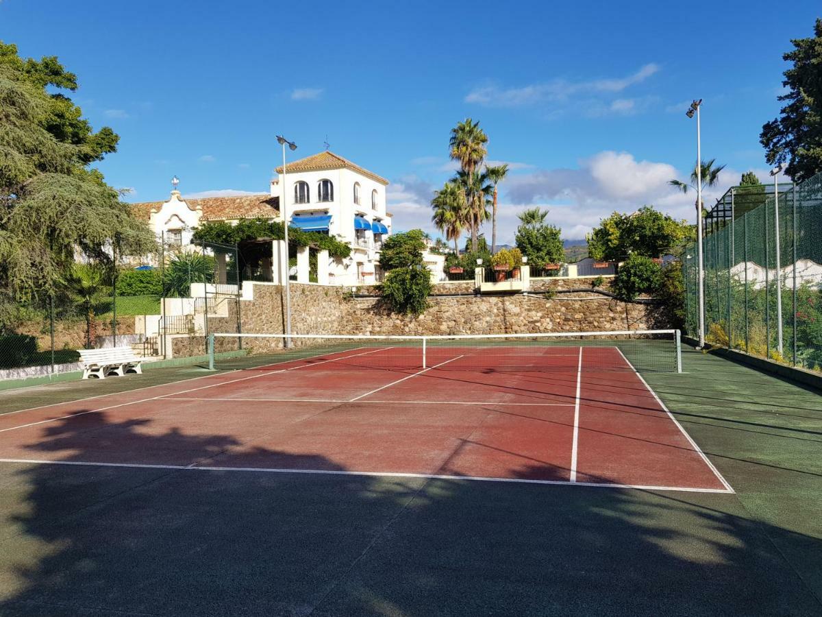 Ample Luxury Apart Fancy Marbella Golf & Padel Exterior photo